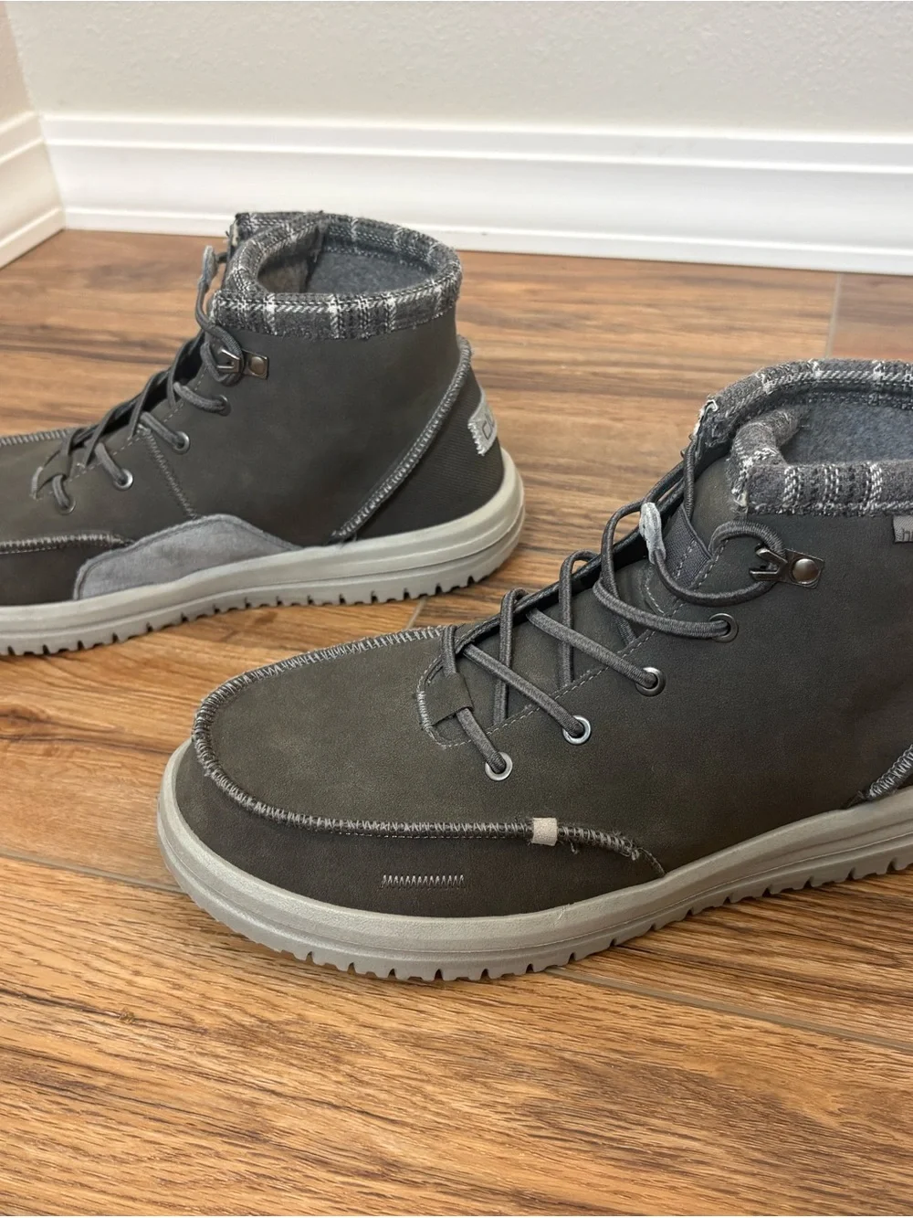 Hey Dude Men’s Gray Lace-Up Casual Ankle Boots